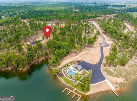 405 White Oak Cove