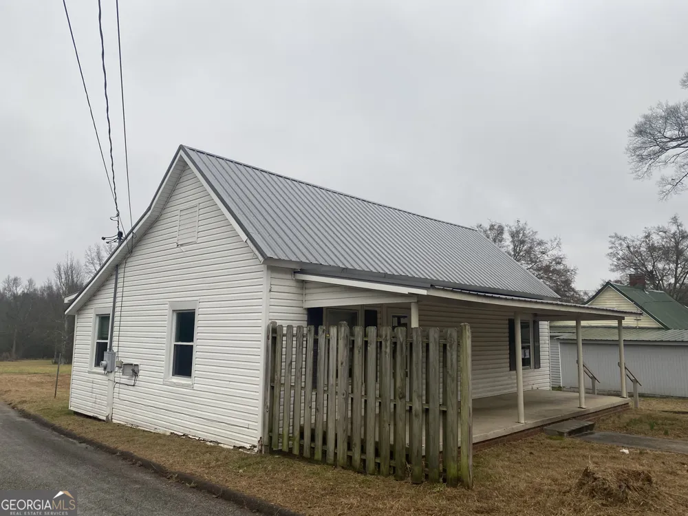 195 Seventh ST Trion, GA 30753