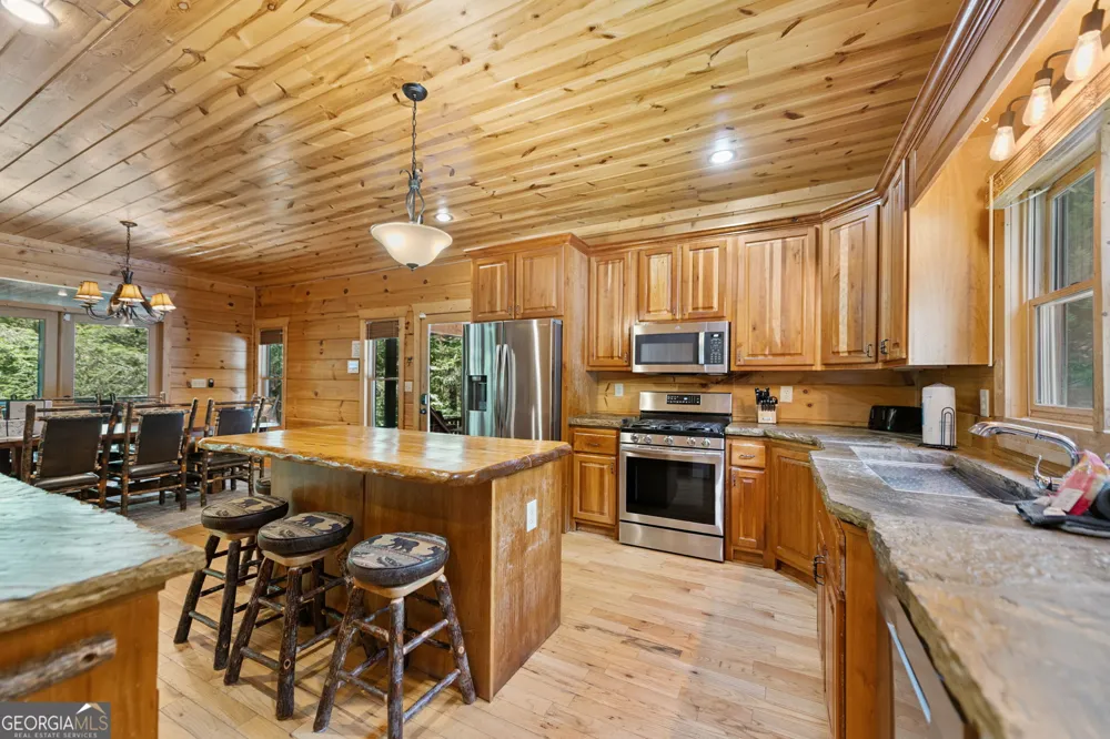 1082 Sunset RD Epworth, GA 30541