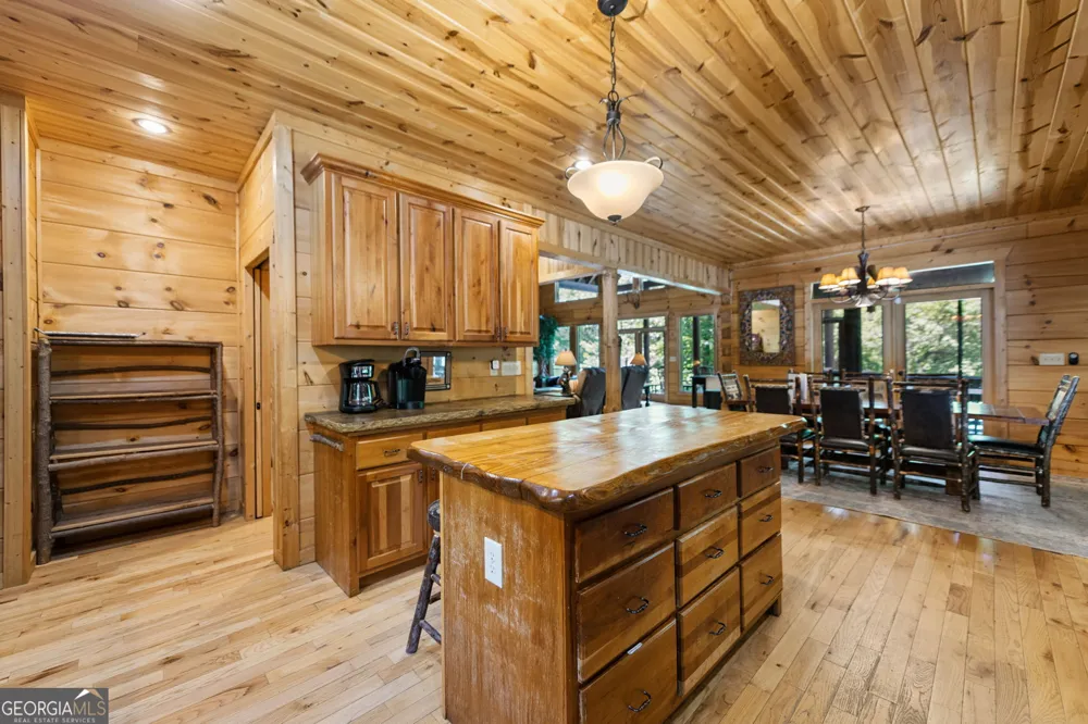 1082 Sunset RD Epworth, GA 30541
