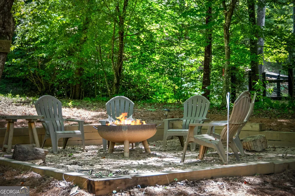 1082 Sunset RD Epworth, GA 30541