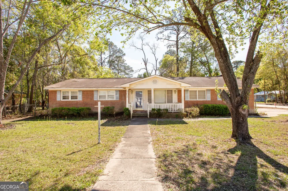 902 Stanton AVE Waycross, GA 31503