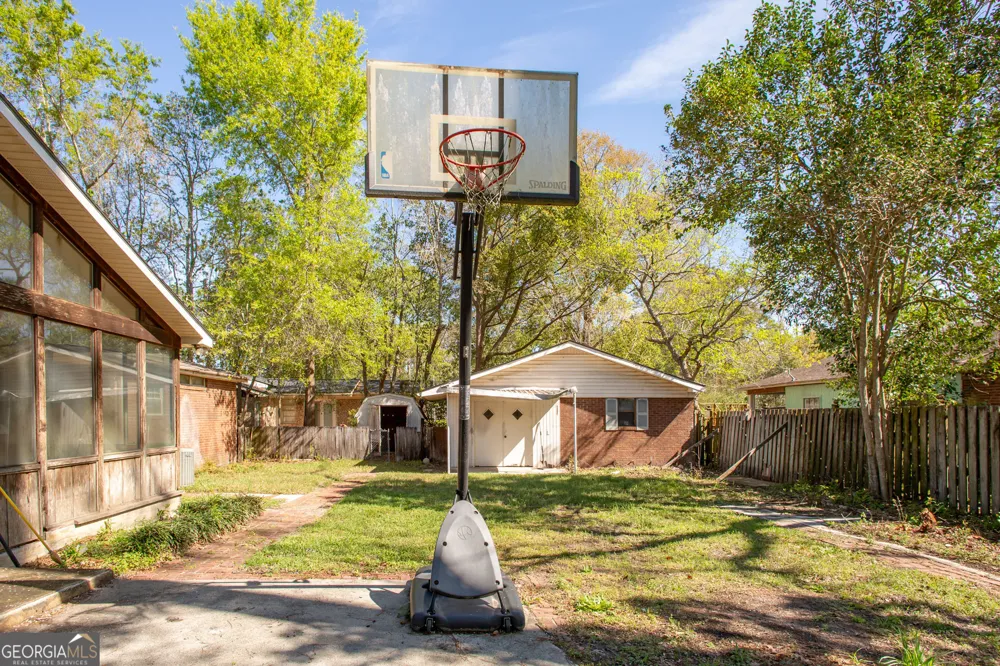 902 Stanton AVE Waycross, GA 31503