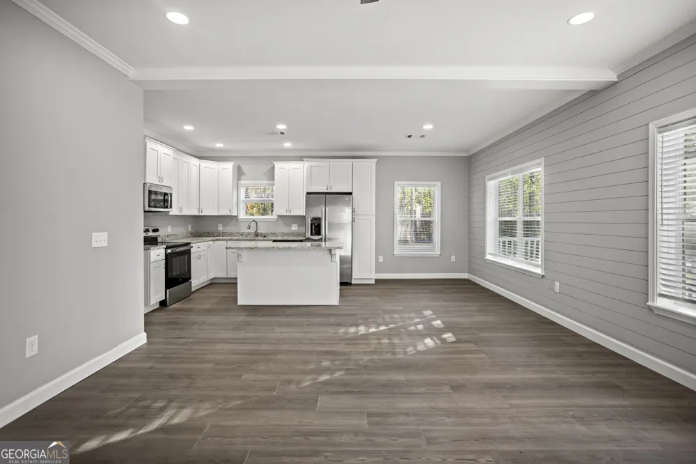 16 SW Pear ST Ludowici, GA 31316