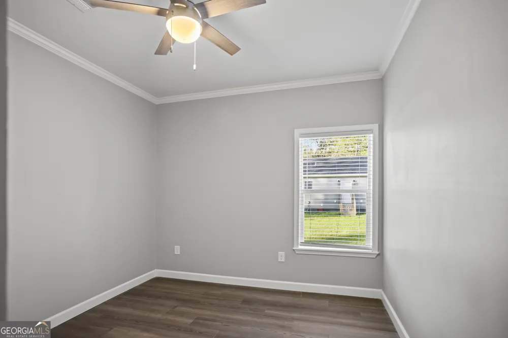 16 SW Pear ST Ludowici, GA 31316