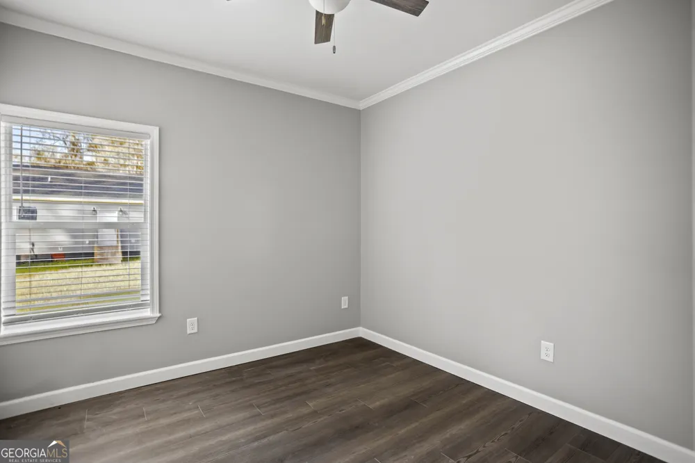 16 SW Pear ST Ludowici, GA 31316