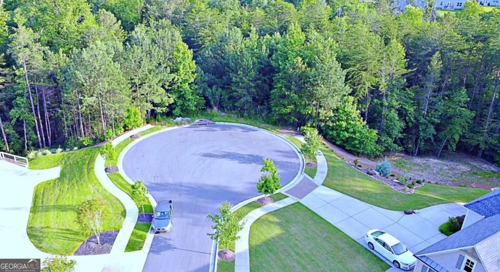 6927 Conifer CT Flowery Branch, GA 30542