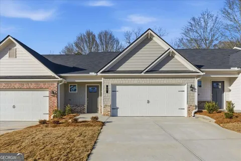 38 Silver Leaf LN