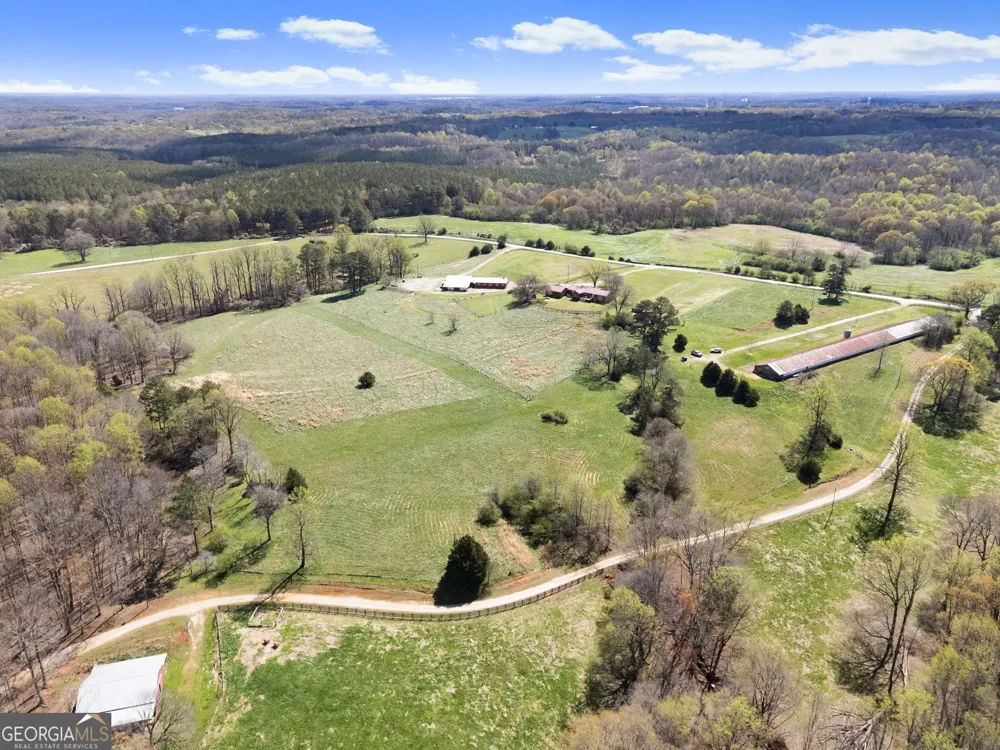 1646 Mitchell RD Maysville, GA 30558