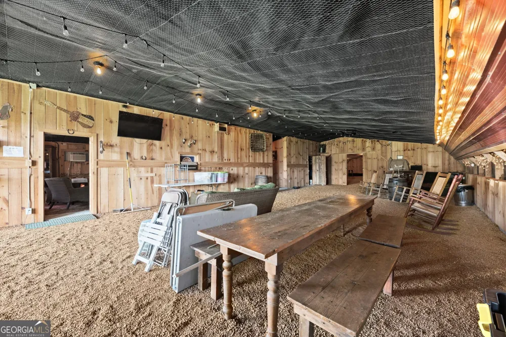 1646 Mitchell RD Maysville, GA 30558