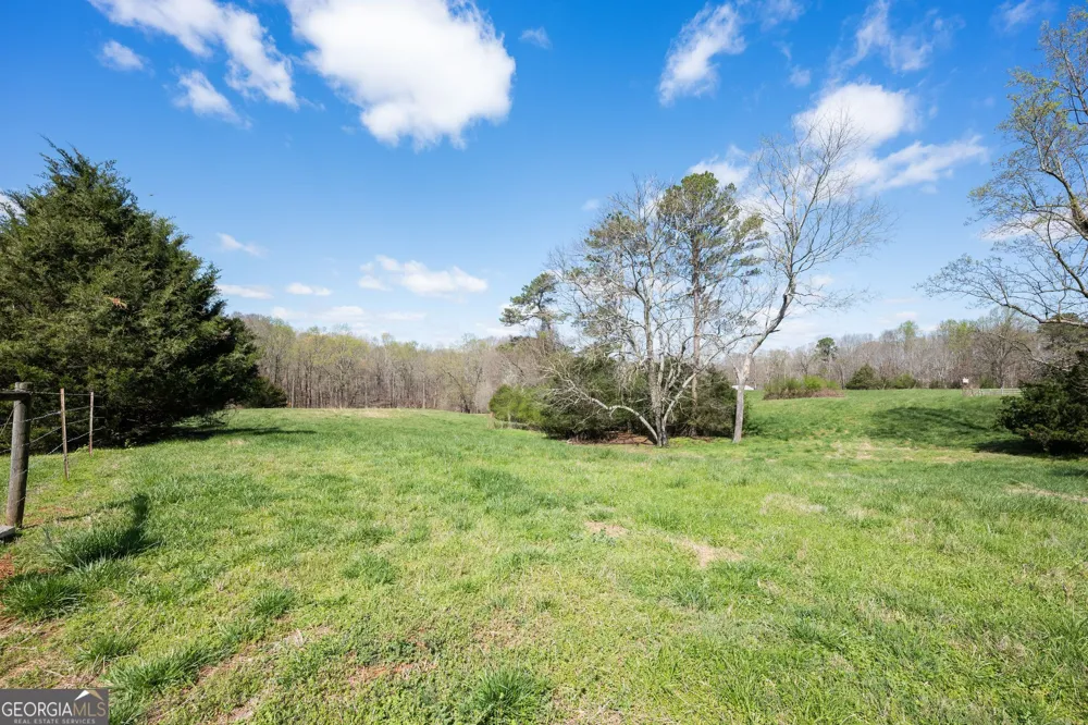 1646 Mitchell RD Maysville, GA 30558