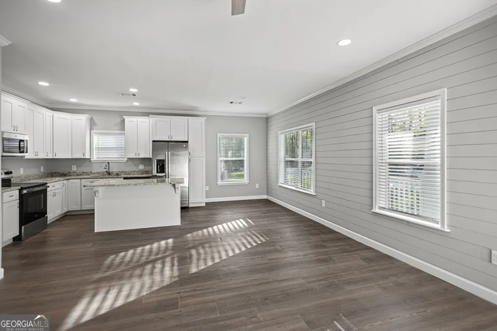 34 Pear ST SW Ludowici, GA 31316
