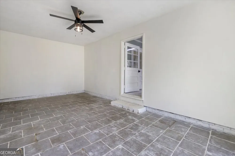 360 N Lewis ST Metter, GA 30439