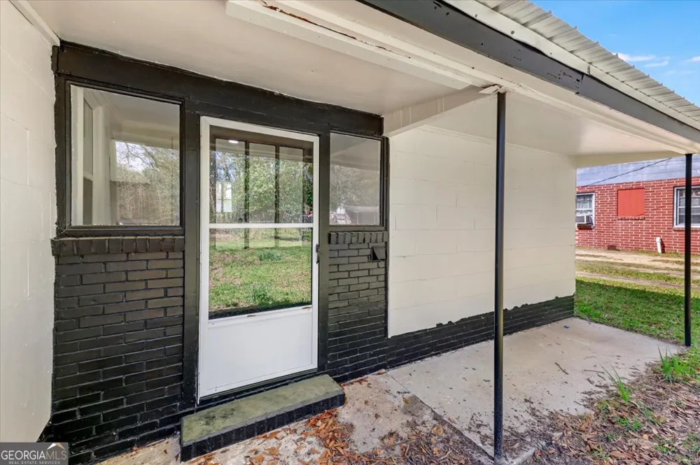 360 N Lewis ST Metter, GA 30439