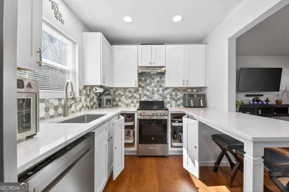 171 W Carver DR Athens, GA 30601