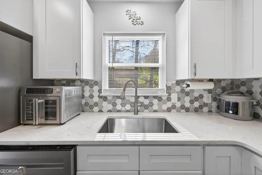 171 W Carver DR Athens, GA 30601