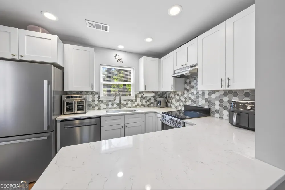 171 W Carver DR Athens, GA 30601