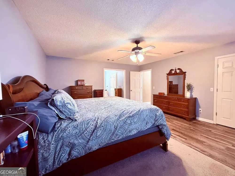 1881 Bell Telephone RD Hazlehurst, GA 31539