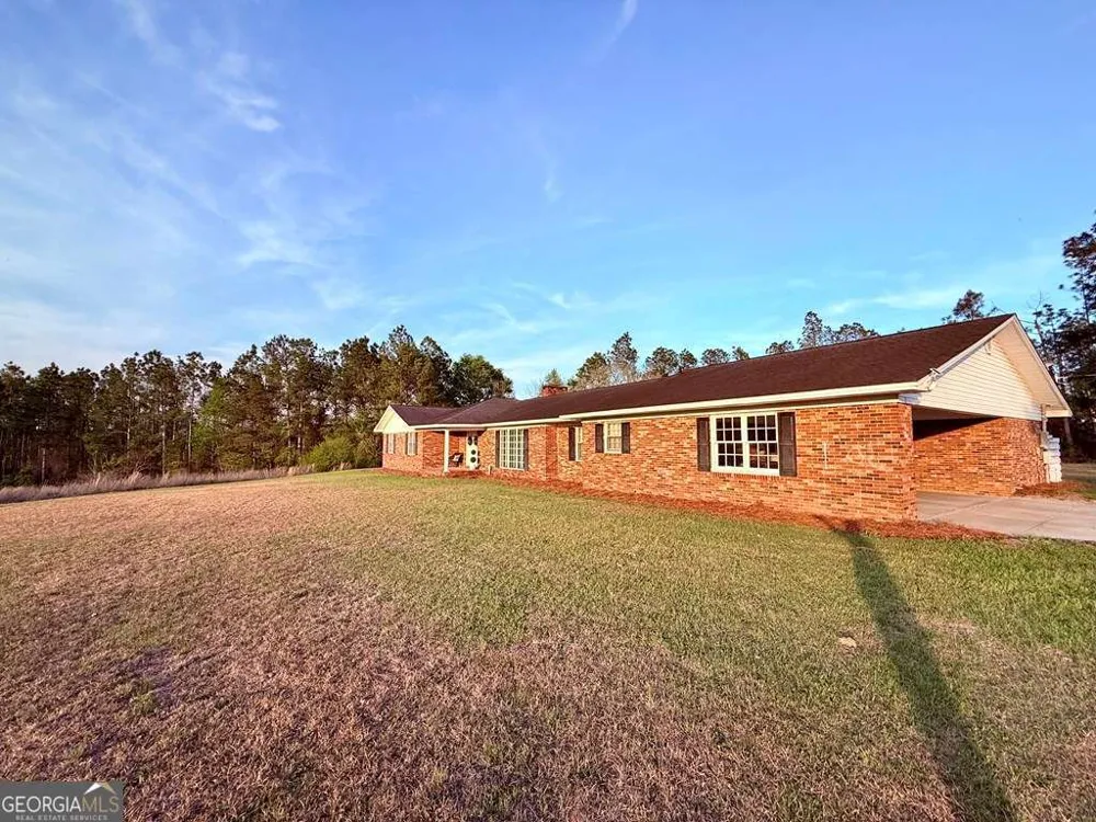 1881 Bell Telephone RD Hazlehurst, GA 31539