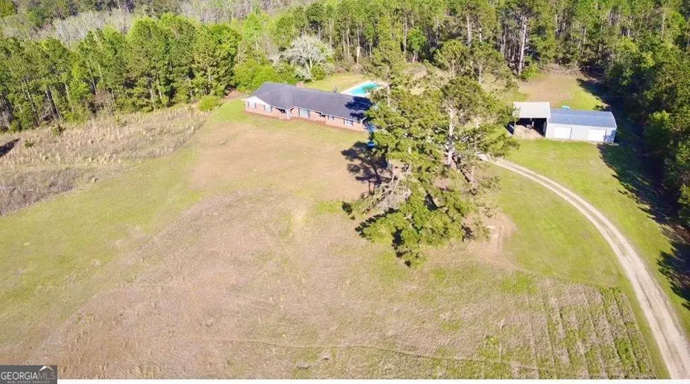 1881 Bell Telephone RD Hazlehurst, GA 31539