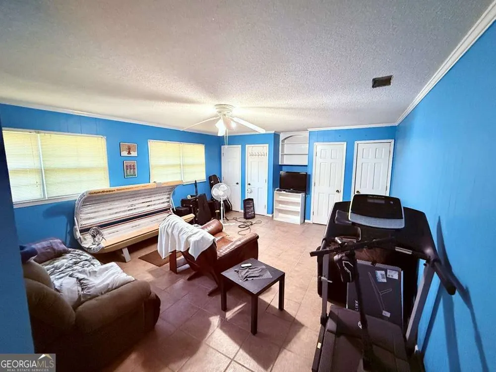 1881 Bell Telephone RD Hazlehurst, GA 31539