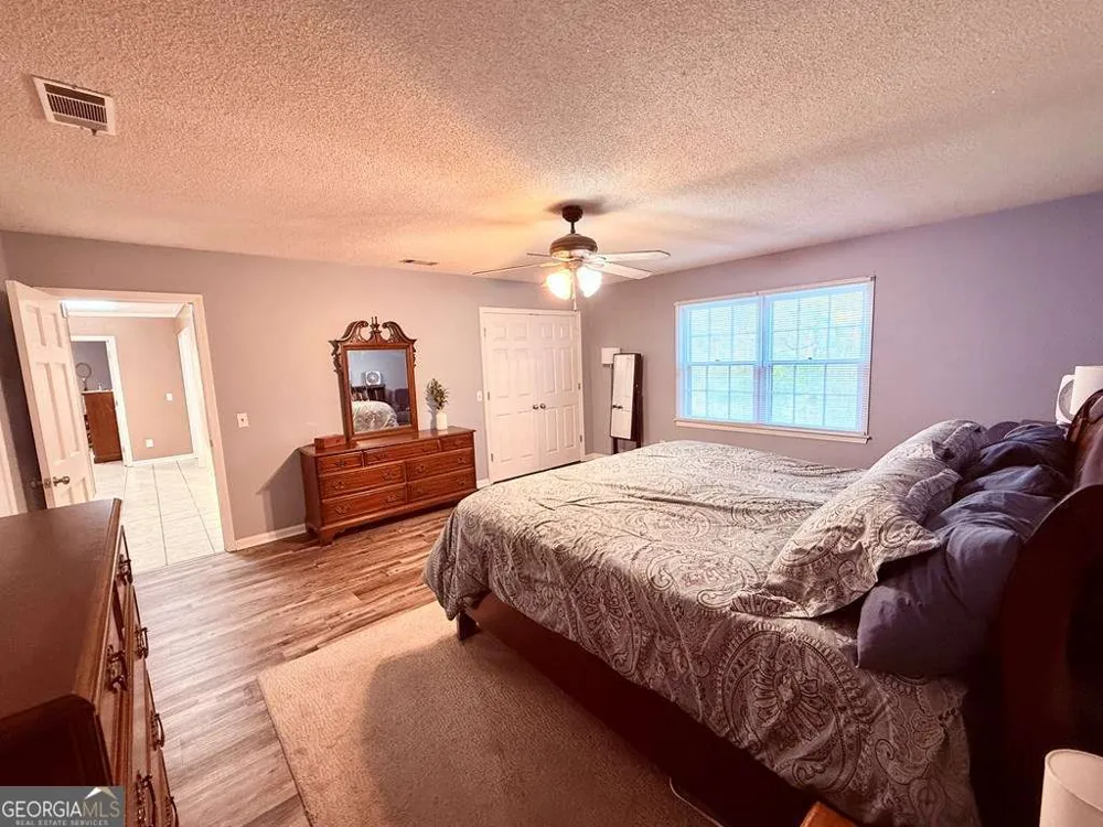 1881 Bell Telephone RD Hazlehurst, GA 31539
