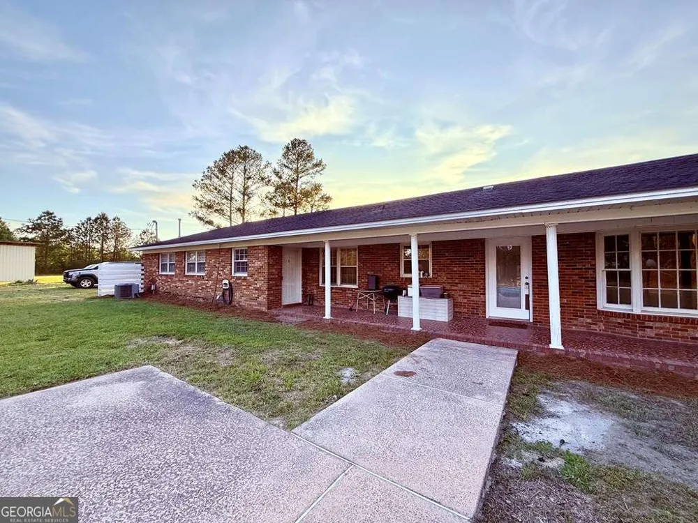 1881 Bell Telephone RD Hazlehurst, GA 31539