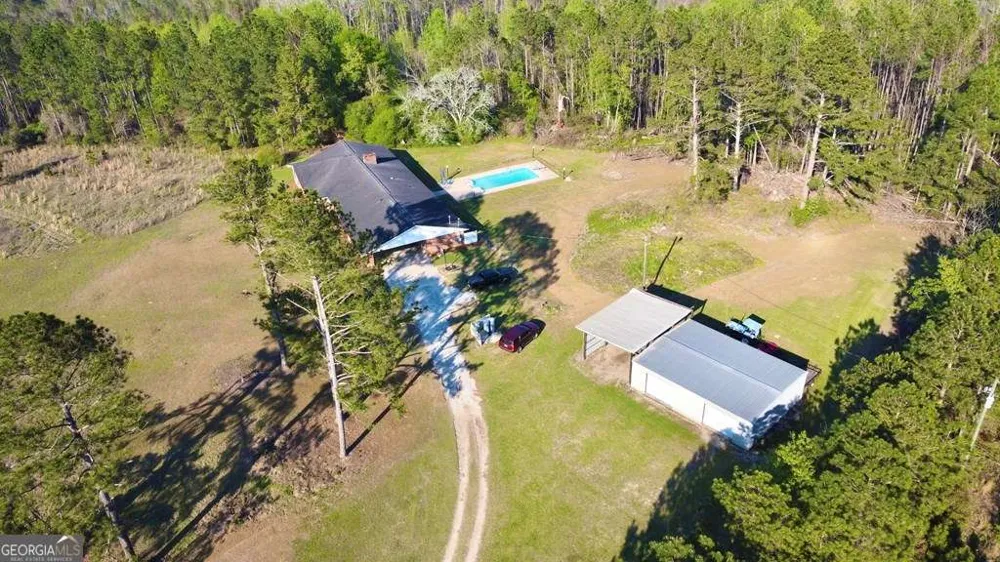 1881 Bell Telephone RD Hazlehurst, GA 31539