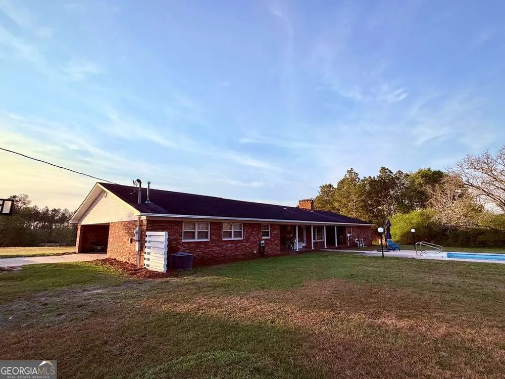 1881 Bell Telephone RD Hazlehurst, GA 31539
