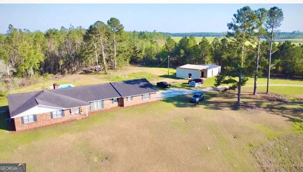 1881 Bell Telephone RD Hazlehurst, GA 31539