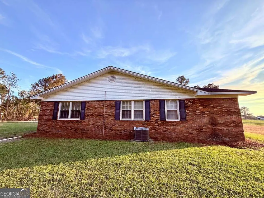 1881 Bell Telephone RD Hazlehurst, GA 31539