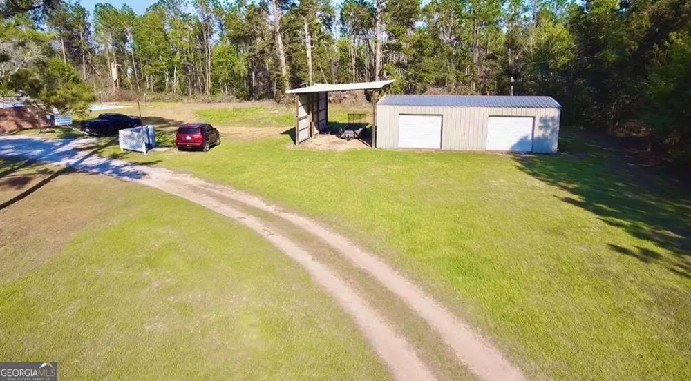 1881 Bell Telephone RD Hazlehurst, GA 31539