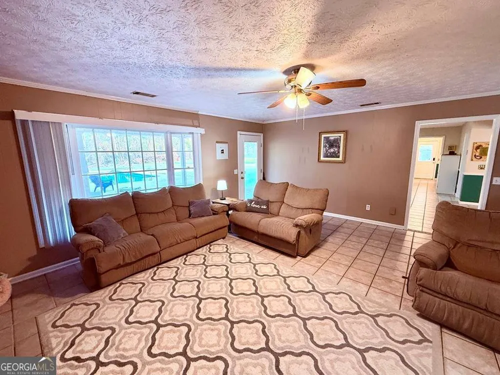 1881 Bell Telephone RD Hazlehurst, GA 31539