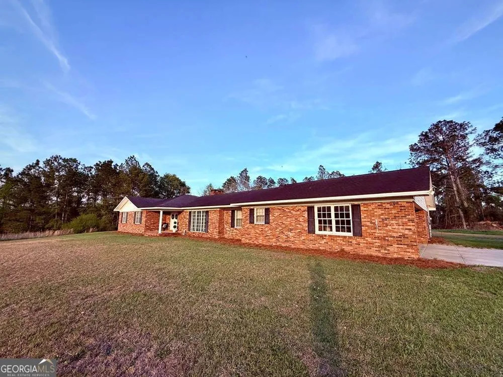 1881 Bell Telephone RD Hazlehurst, GA 31539