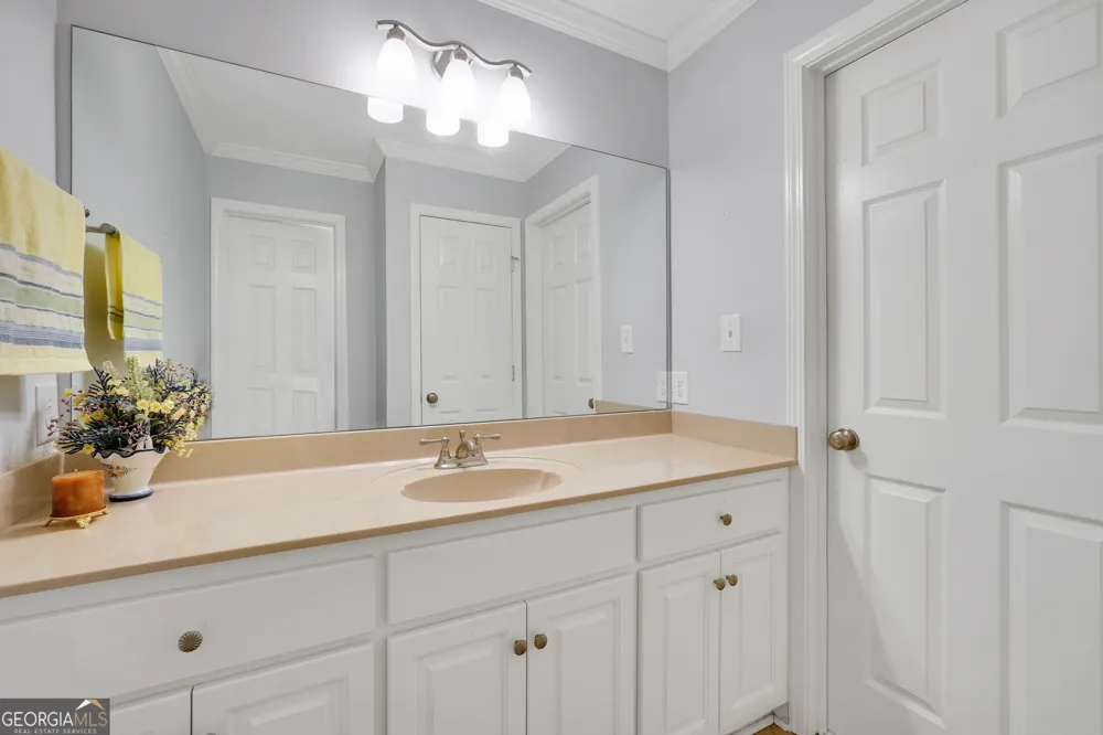 404 Blue Store RD Forsyth, GA 31029