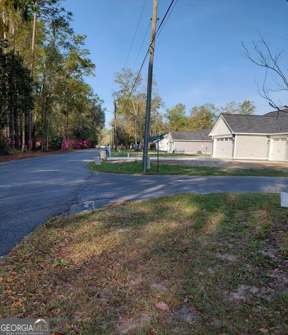 20 Gibson ST Folkston, GA 31537