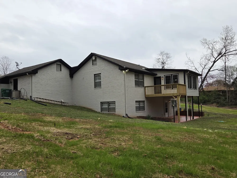 1012 Highway 332 Pendergrass, GA 30567