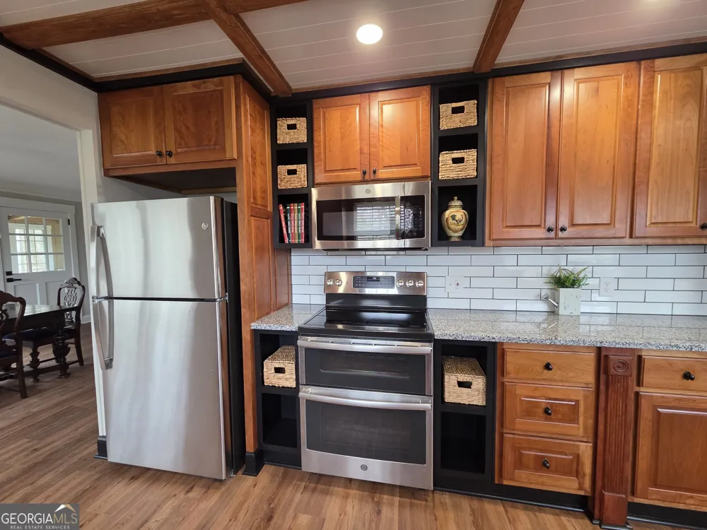 1012 Highway 332 Pendergrass, GA 30567