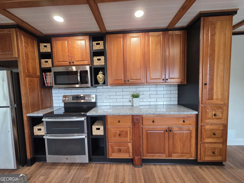 1012 Highway 332 Pendergrass, GA 30567