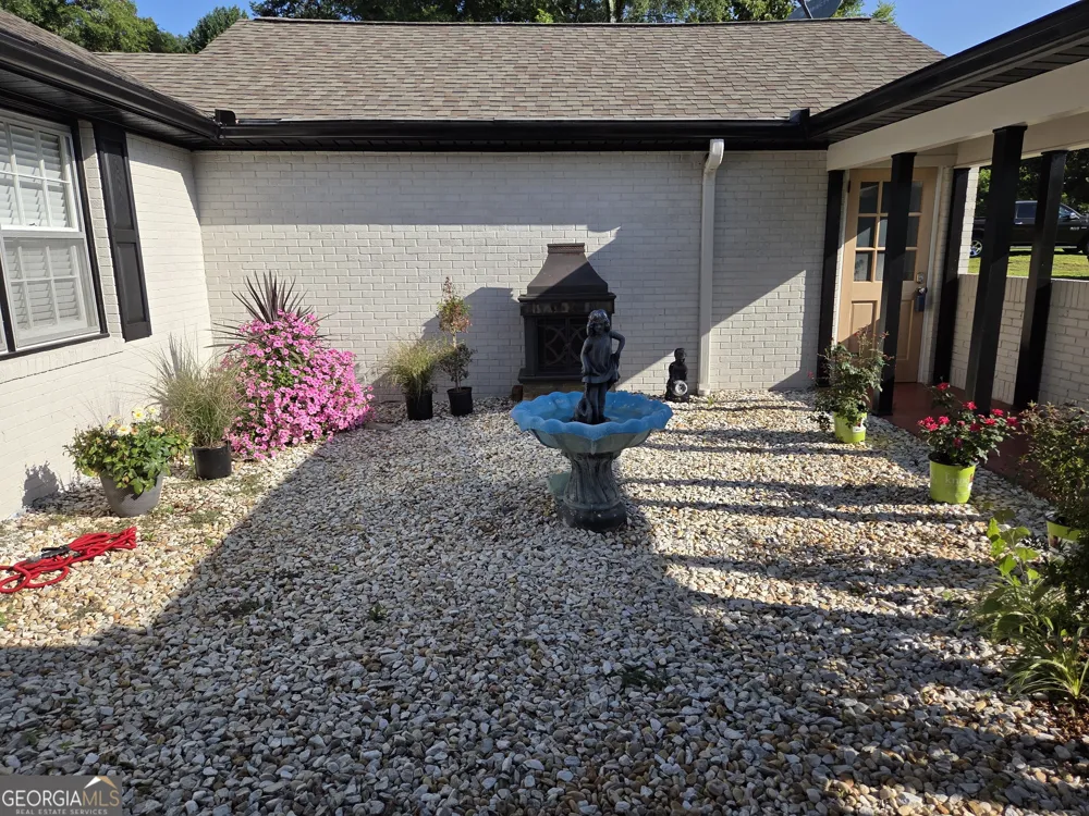 1012 Highway 332 Pendergrass, GA 30567
