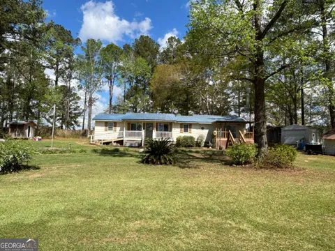 1565 East Lake DR