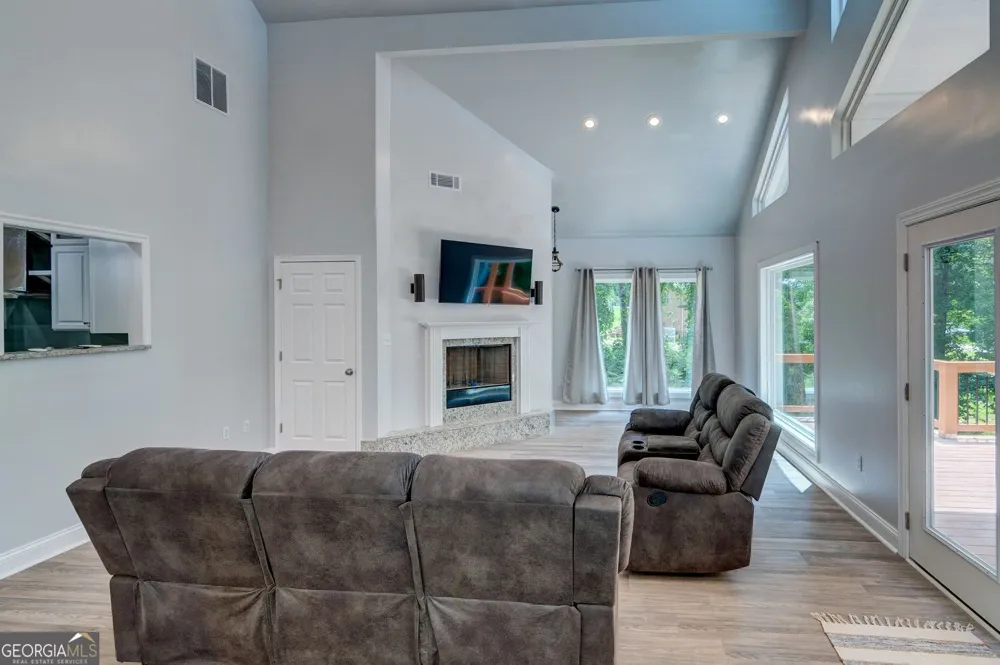 1010 Lakeland DR Toccoa, GA 30577