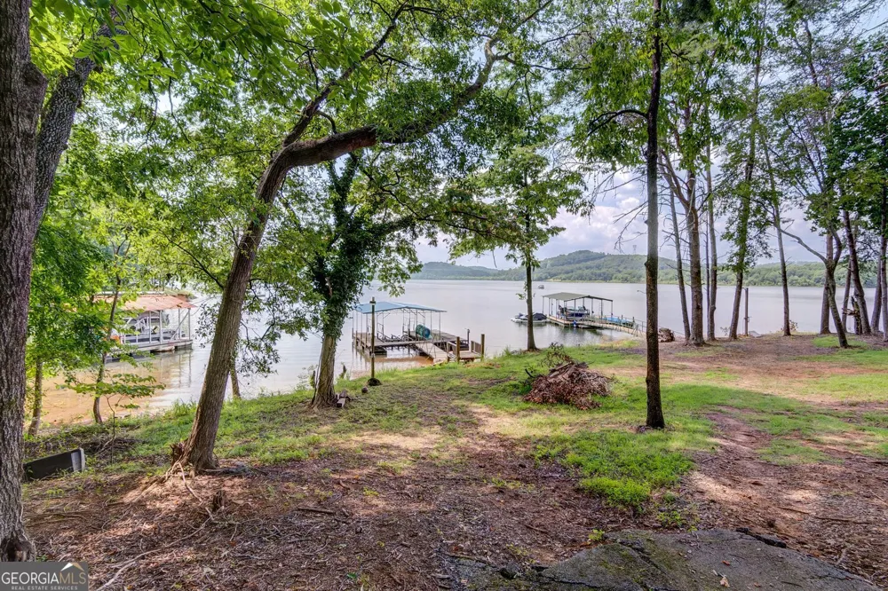 1010 Lakeland DR Toccoa, GA 30577
