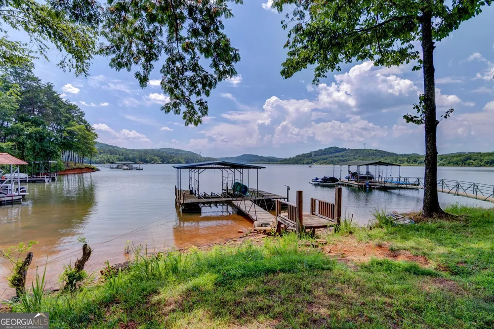 1010 Lakeland DR Toccoa, GA 30577