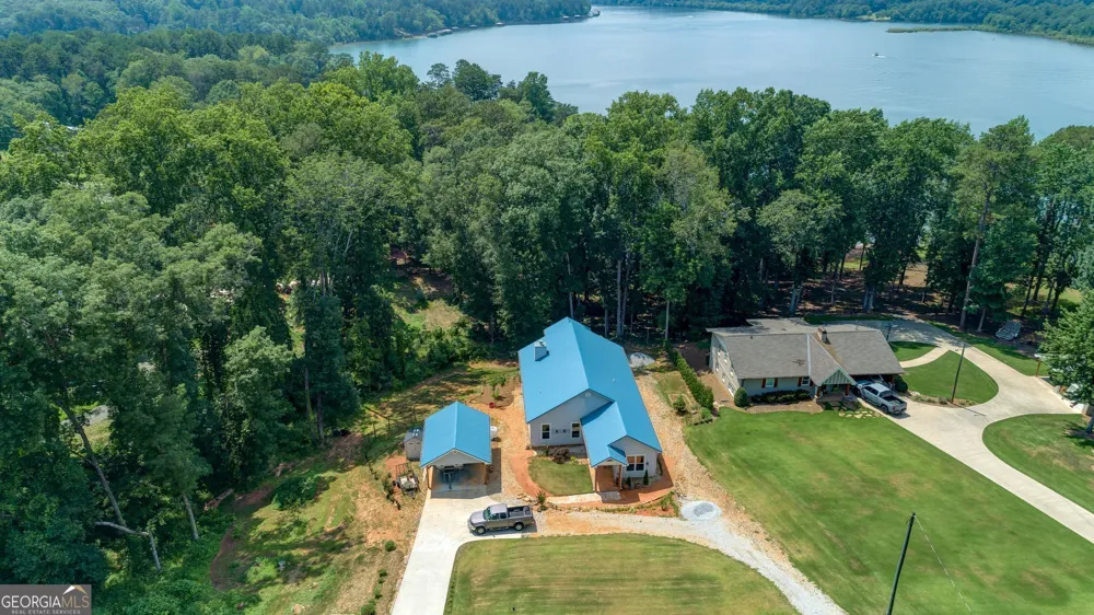 1010 Lakeland DR Toccoa, GA 30577