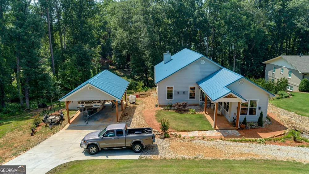 1010 Lakeland DR Toccoa, GA 30577