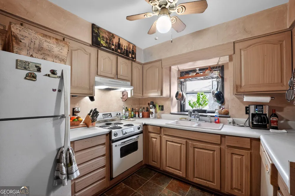 68 Montre SQ NW Atlanta, GA 30327
