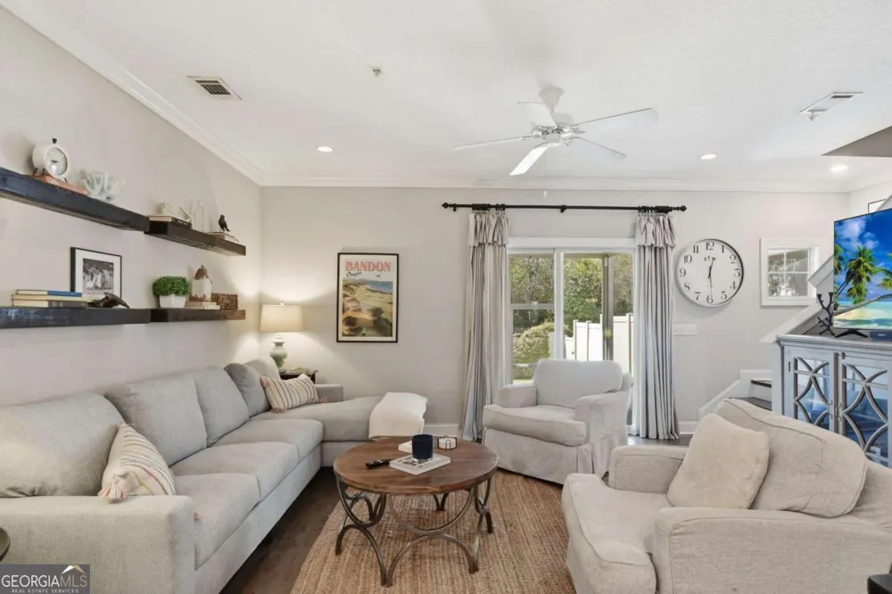 203 Mariners CIR St. Simons, GA 31522