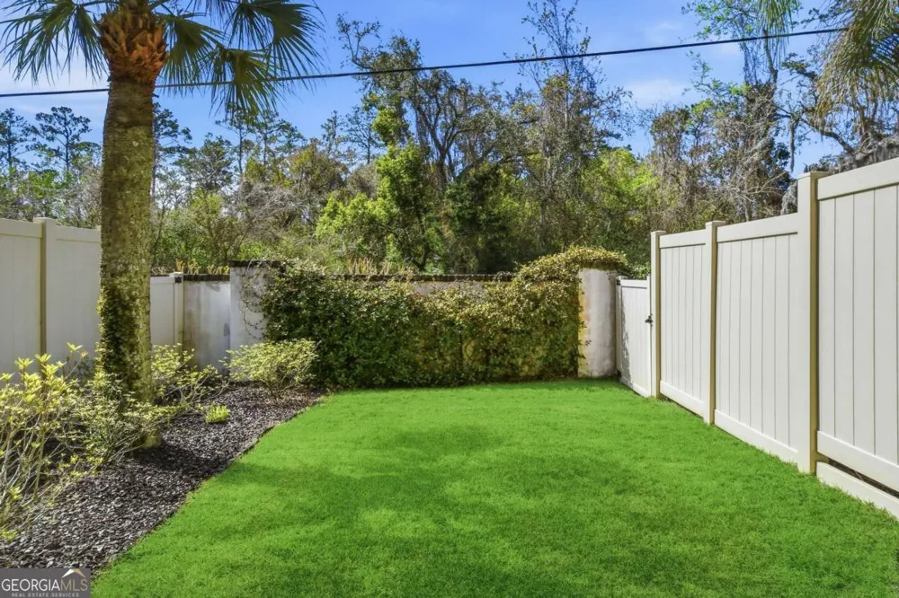 203 Mariners CIR St. Simons, GA 31522