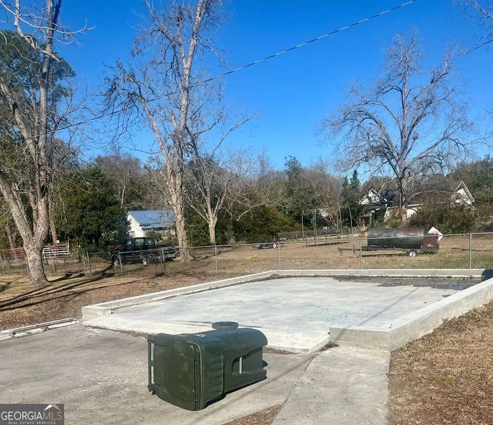 506 Washington AVE Waycross, GA 31501